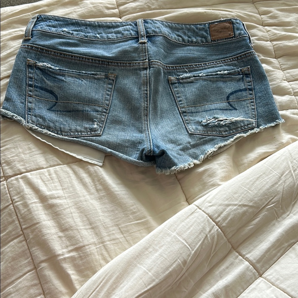 American Eagle Outfitters Blue Jean Shorts Distressed Cut-Off Style - Picture 3 of 3